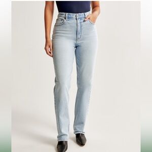 Abercrombie & Fitch The 90’s Straight Ultra High Rise Jeans Light Wash 29/8r